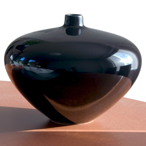 Modern Vessels Black Low Vase
